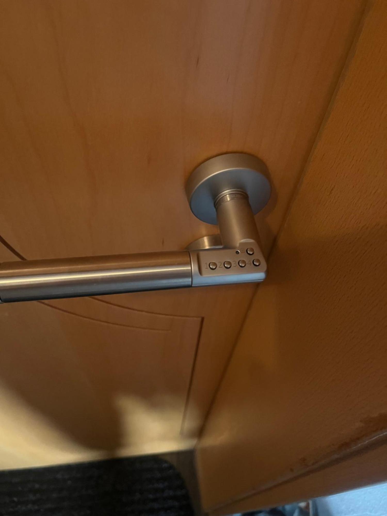 Gaestezimmer In Ratingen Bei Duesseldorf Mit Einem Hauch Luxus Esterno foto